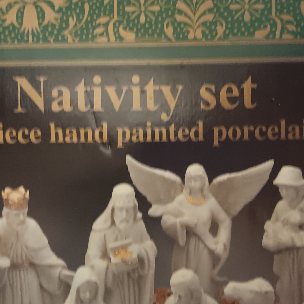 Handcrafted Porcelain Nativity Set - Classic White - Picture 2 of 3